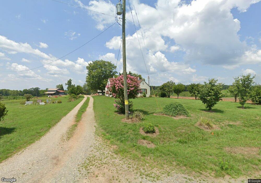 2325 Maple Rd, Callands, VA 24530 - photo 1