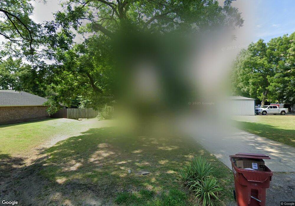 804 E 11th St, Bonham, TX 75418 - photo 1