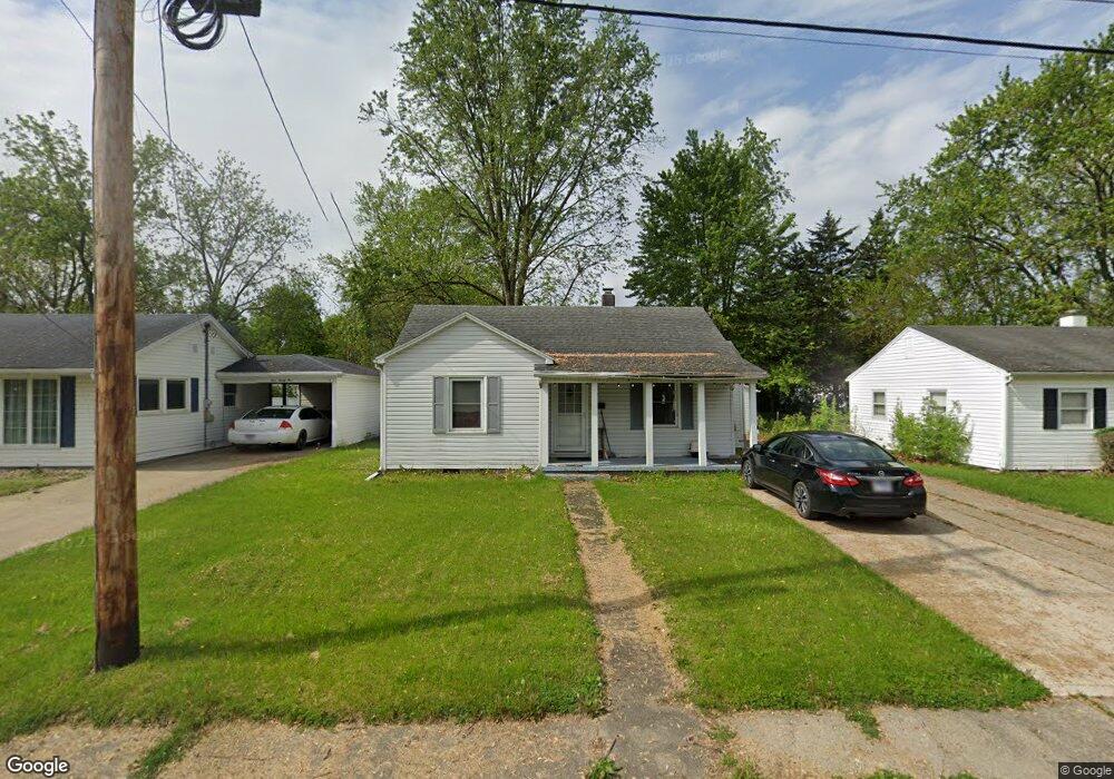 429 Illinois Ave, Mattoon, IL 61938 - photo 1