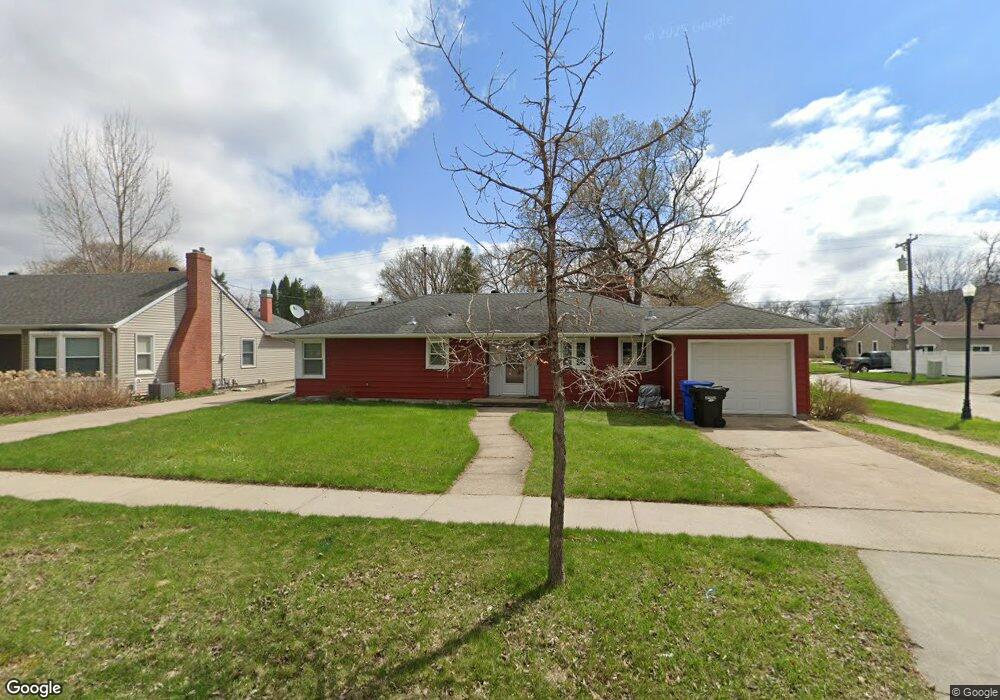 1538 6th St S, Fargo, ND 58103 - photo 1