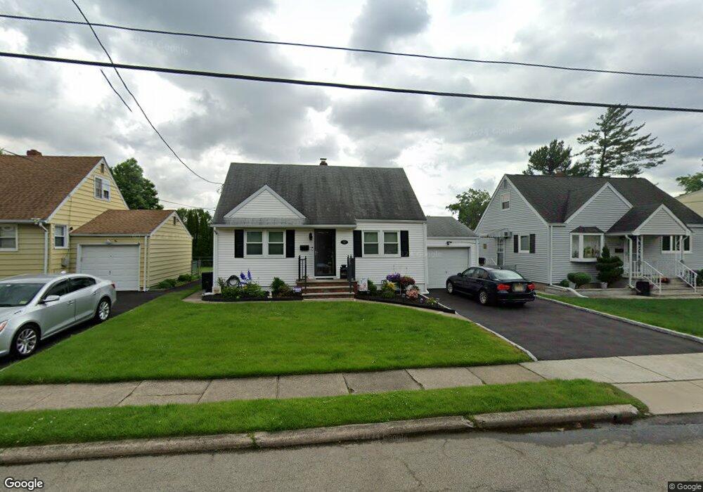 743 Hemlock Rd, Union, NJ 07083 - photo 1