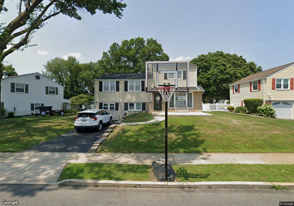 1037 Vauclain Ave, Woodlyn, PA 19094 - photo 1