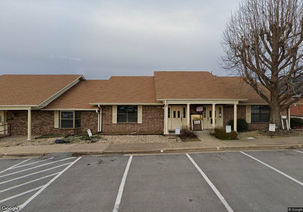 219 W Chestnut St, Rogers, AR 72756 - photo 1