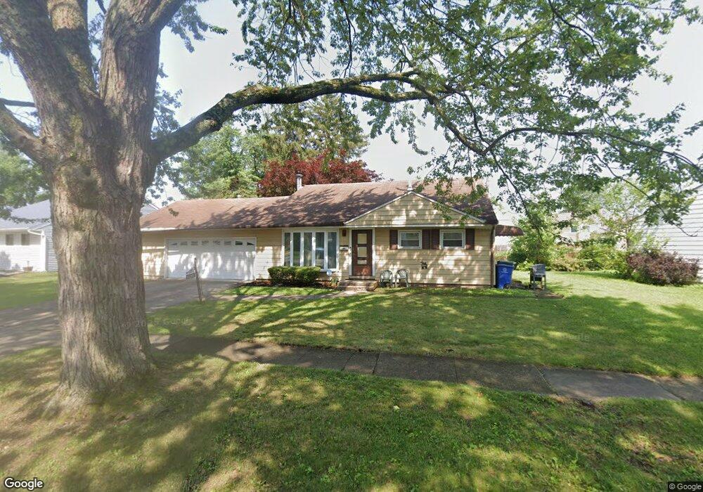 1135 Manfeld Dr, Columbus, OH 43227 - photo 1