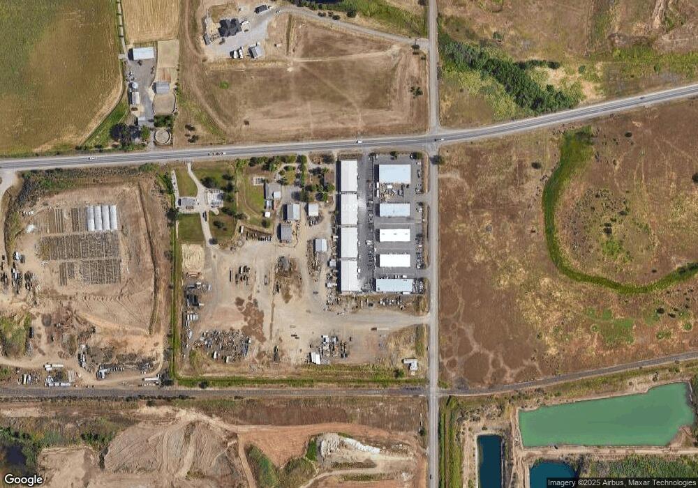 2639 Kirtland Rd, Central Point, OR 97502 - photo 1