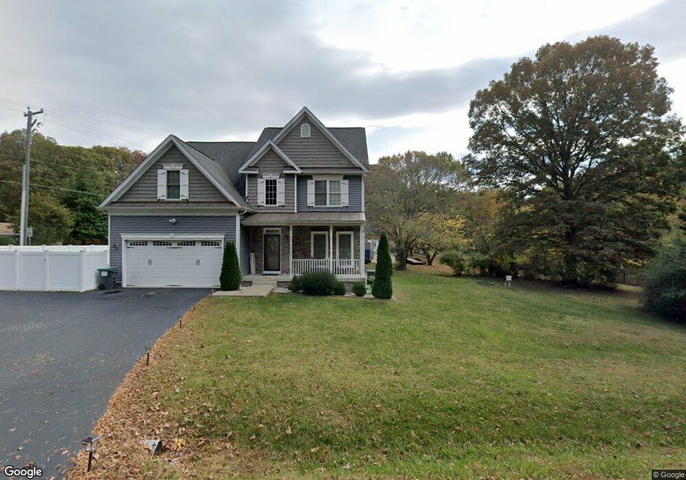 7225 Middleton Dr, Fredericksburg, VA 22407 - photo 1