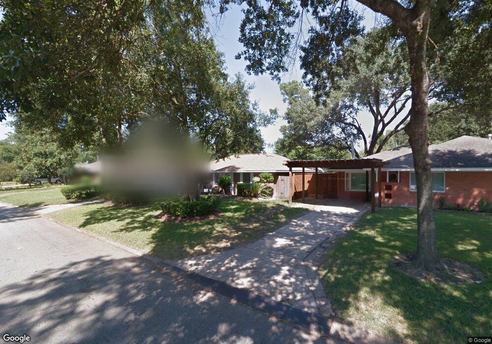 2010 Libbey Dr, Houston, TX 77018 - photo 1