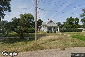 141 N Cherry St, Red Cloud, NE 68970