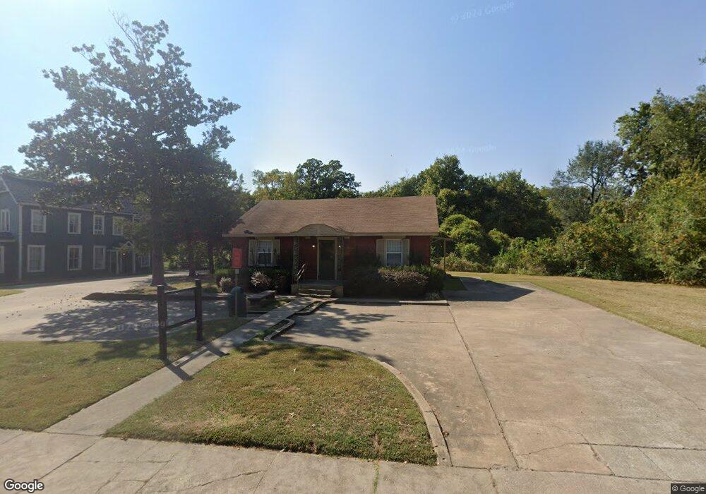 529 Seminary Ave, Tahlequah, OK 74464 - photo 1