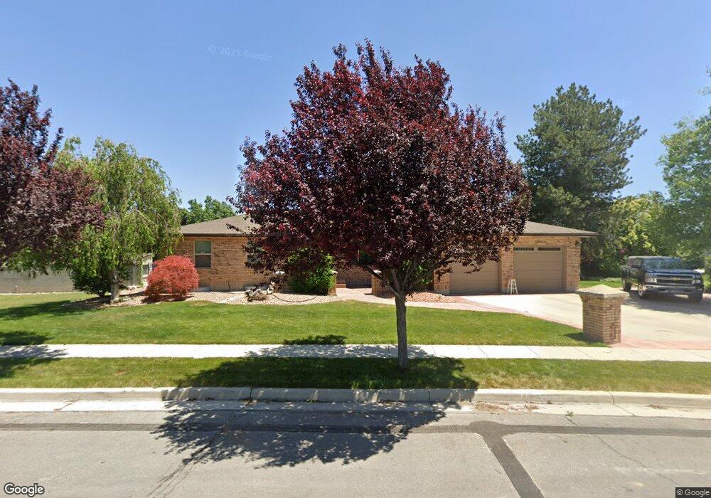 10649 Double Jack Cir, South Jordan, UT 84095 - photo 1