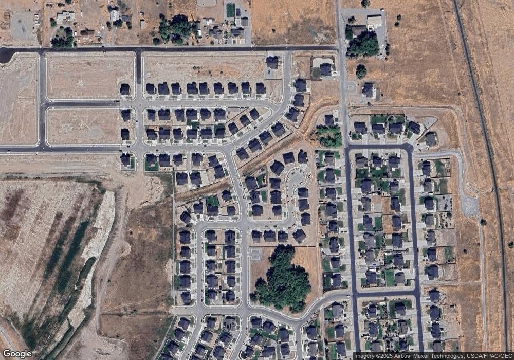 8656 N Weston Way, Lake Point, UT 84074 - photo 1