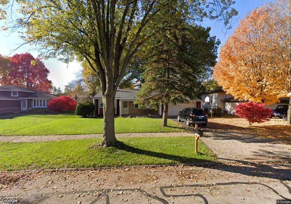 261 Bay Colony Dr, Naperville, IL 60565 - photo 1