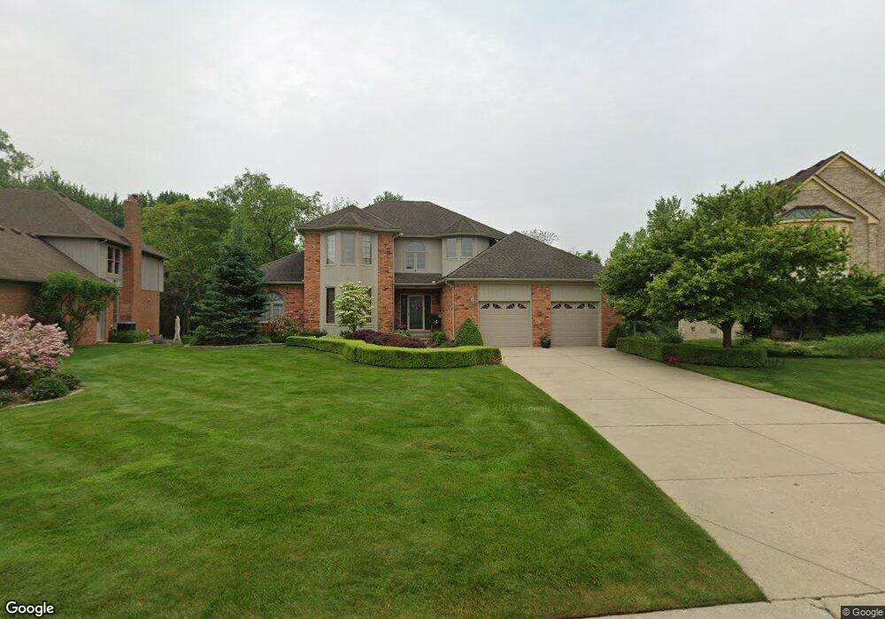 1386 Burhaven Dr, Rochester Hills, MI 48306 - photo 1