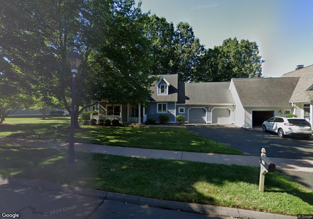 523 Hawthorne Ln, Windsor, CT 06095 - photo 1