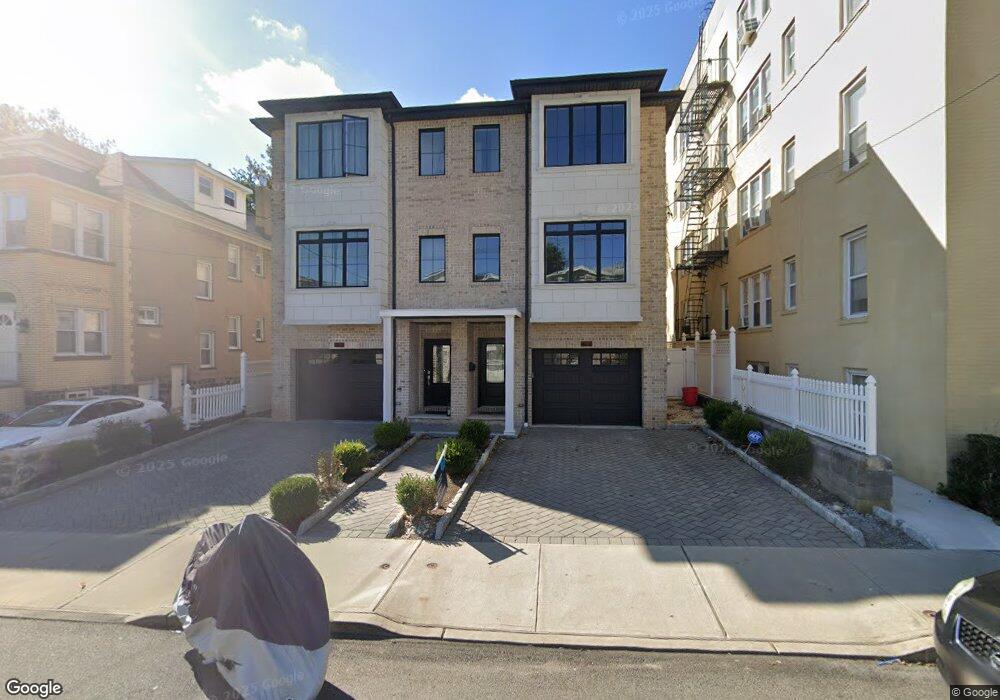 284 Knox Ave, Cliffside Park, NJ 07010 - photo 1