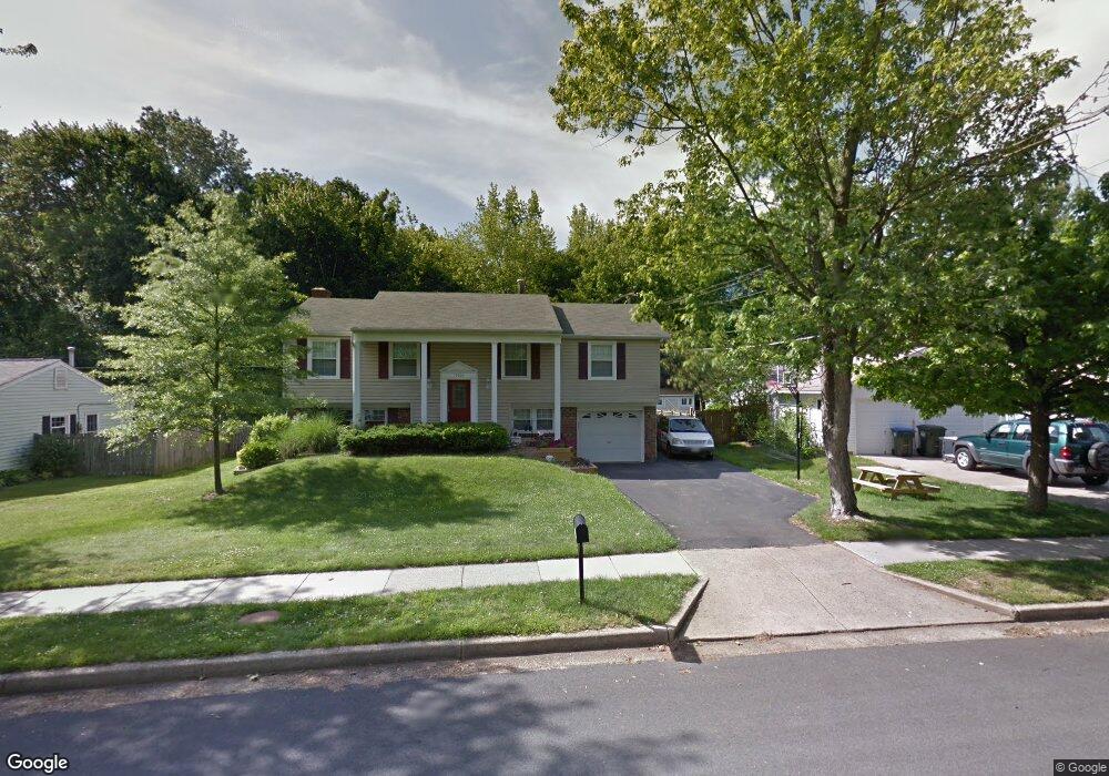 13004 Maple View Ln, Fairfax, VA 22033 - photo 1