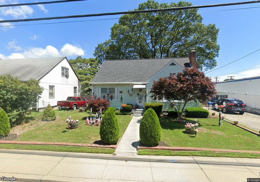 33 Strawberry Field Rd, Warwick, RI 02886 - photo 1