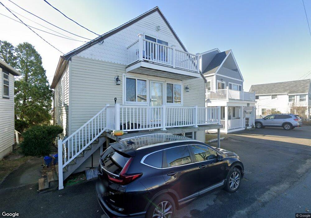 44 River St, Seabrook, NH 03874 - photo 1