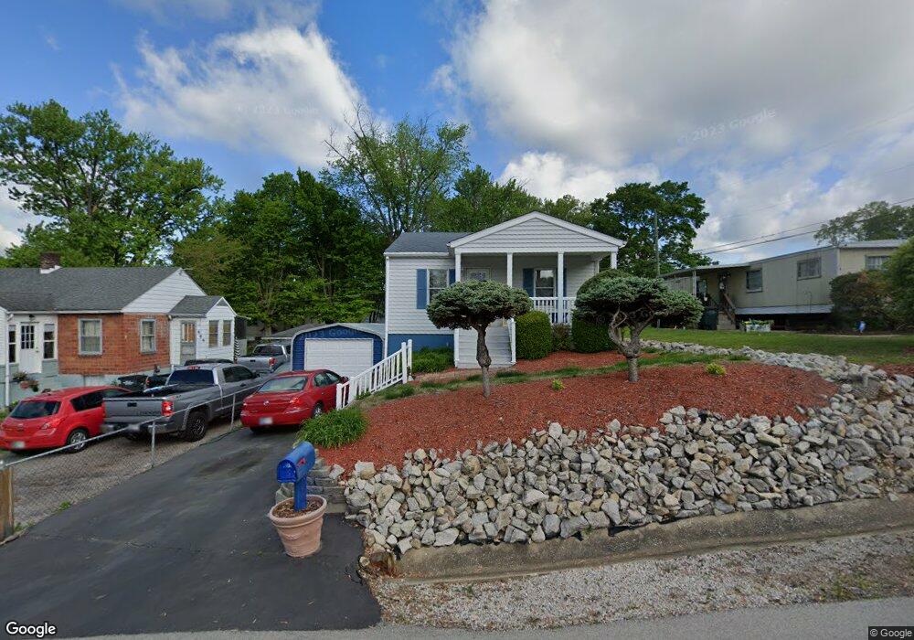 811 Pleasant St, Charlestown, IN 47111 - photo 1