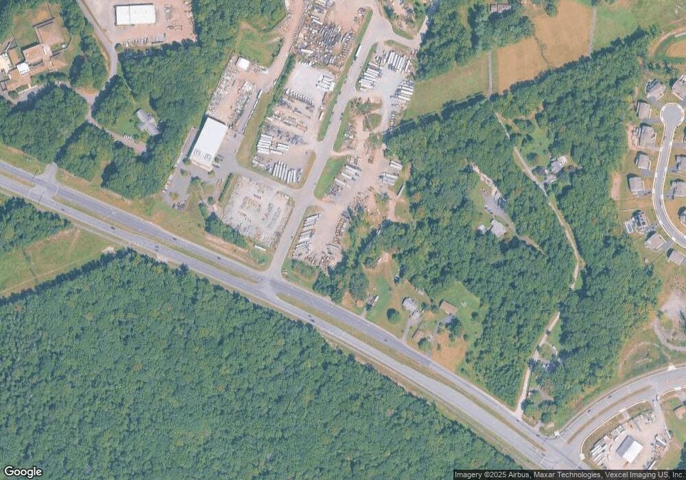 7053 Colchester Park Dr, Manassas, VA 20112 - photo 1