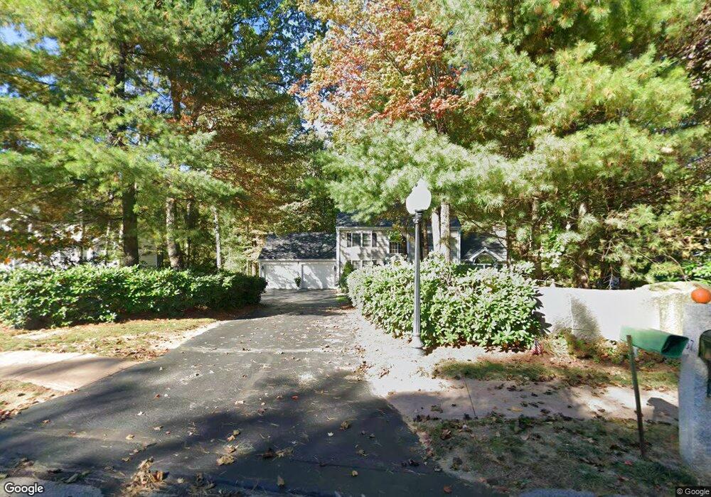 37 Tibbett Cir, Fitchburg, MA 01420 - photo 1