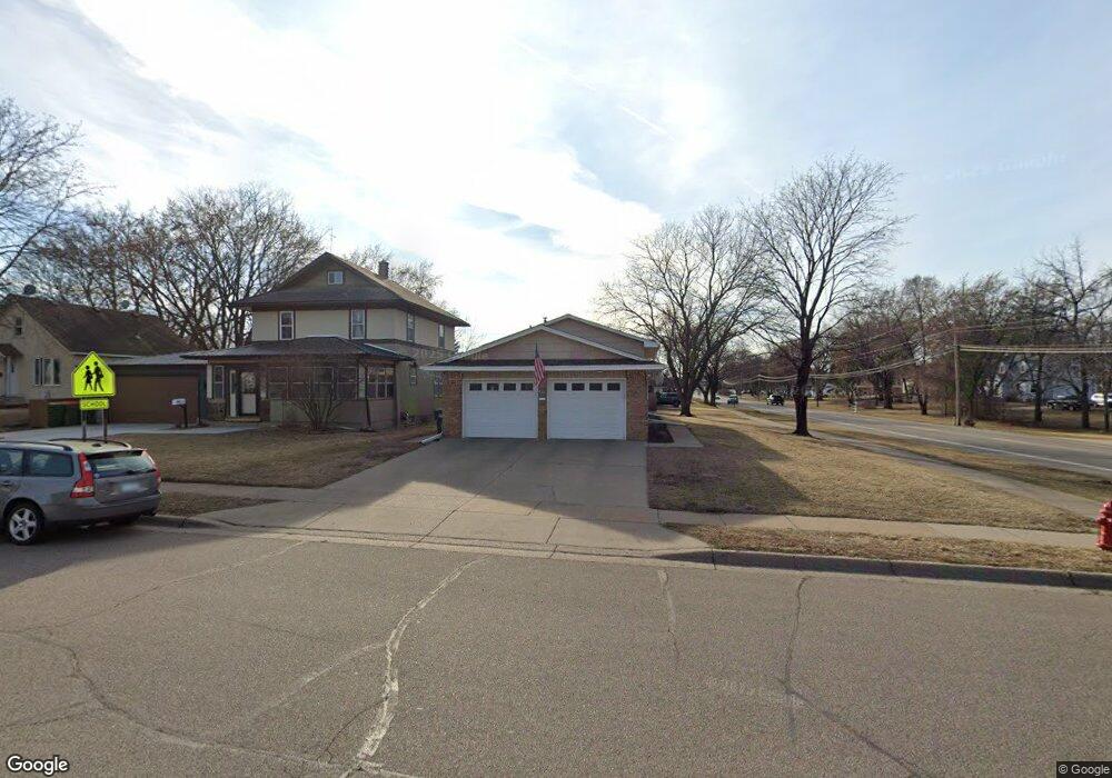 631 2nd Ave NW, Osseo, MN 55369 - photo 1