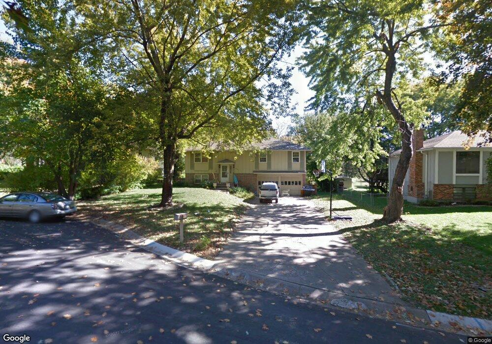 4829 Larsen Ln, Shawnee, KS 66203 - photo 1