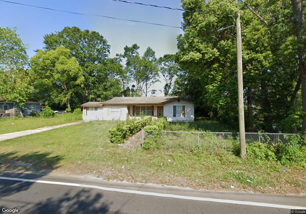 1214 Pearl Ave S, Douglas, GA 31533 - photo 1