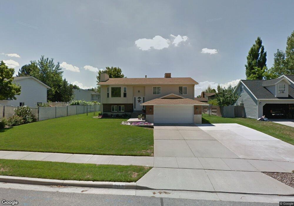 263 Jeffrey Dr, Centerville, UT 84014 - photo 1
