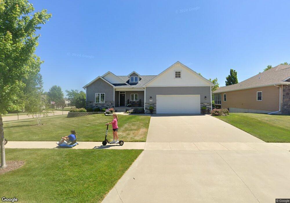 700 Sullivan St, West Branch, IA 52358 - photo 1