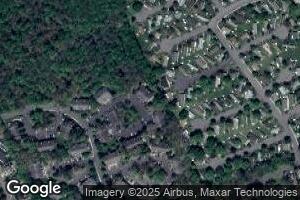 2404 Candlelight Ct, Helmetta, NJ 08828