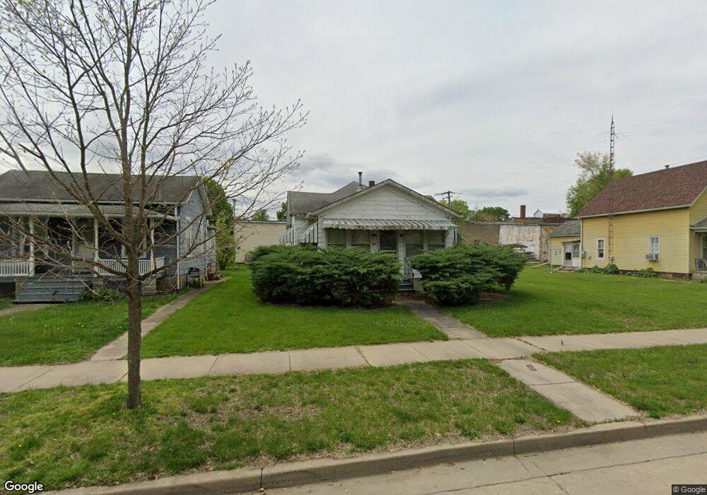 1019 Pulaski St, Lincoln, IL 62656 - photo 1