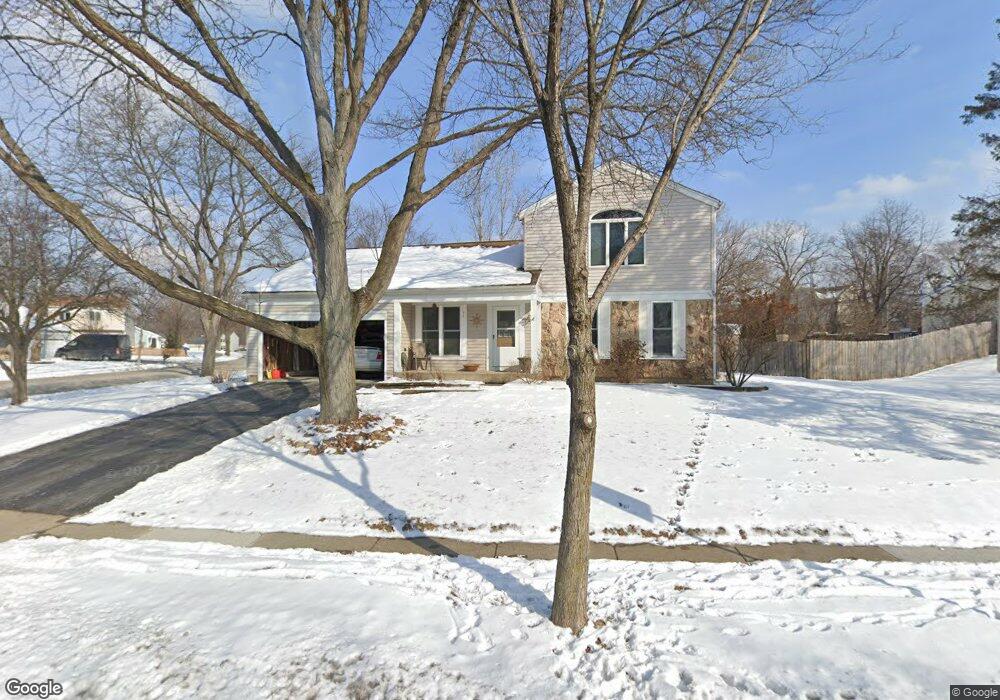 1102 Compton Ave, Algonquin, IL 60102 - photo 1