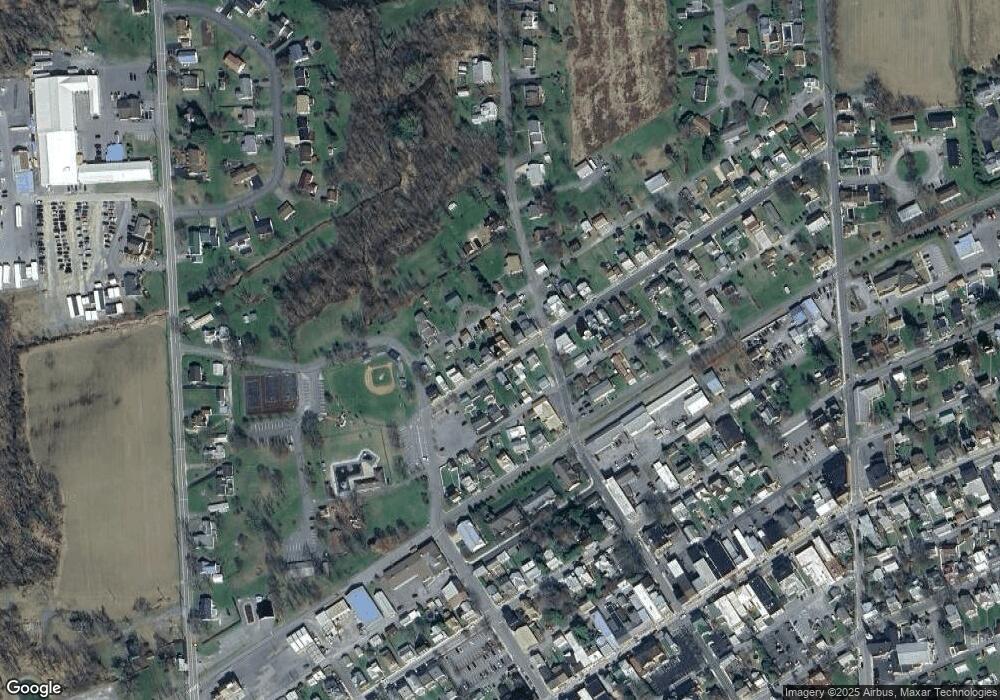 412 Thompson St, Mifflinburg, PA 17844 - photo 1