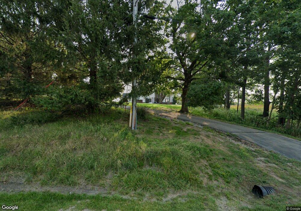 1900 44th St SE, Cedar Rapids, IA 52403 - photo 1