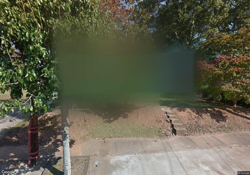 237 Mill St, Barnesville, GA 30204 - photo 1