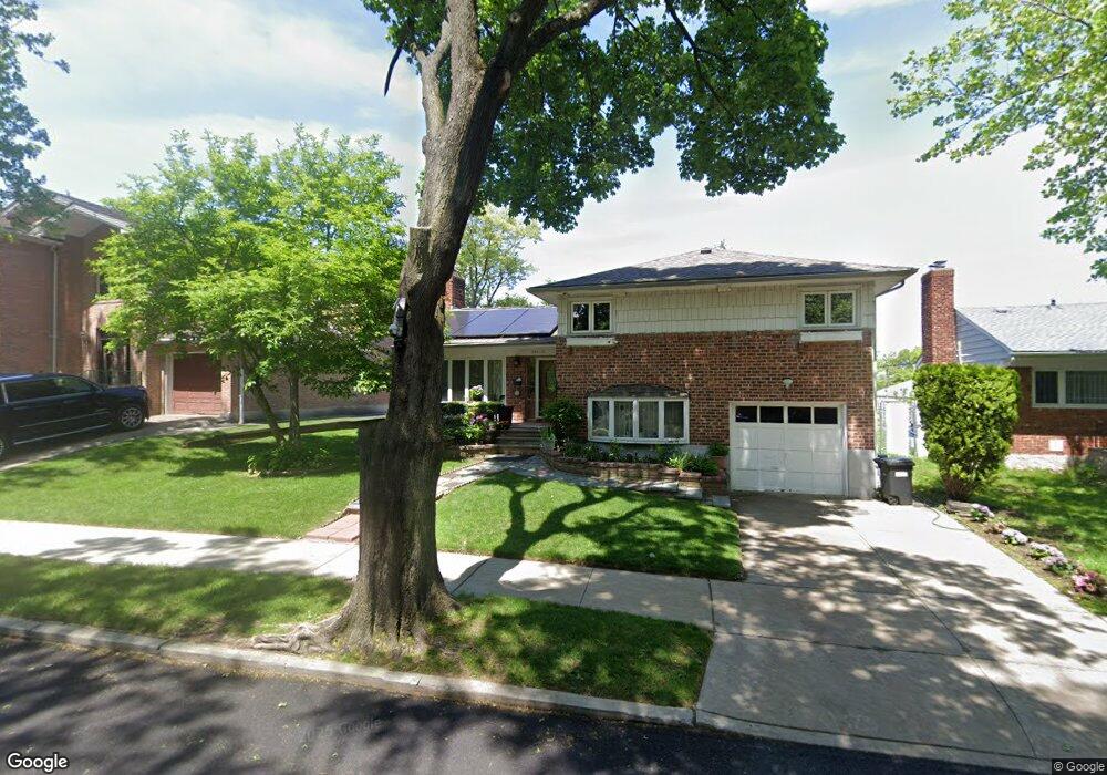 26231 Grand Central Pkwy, Little Neck, NY 11362 - photo 1