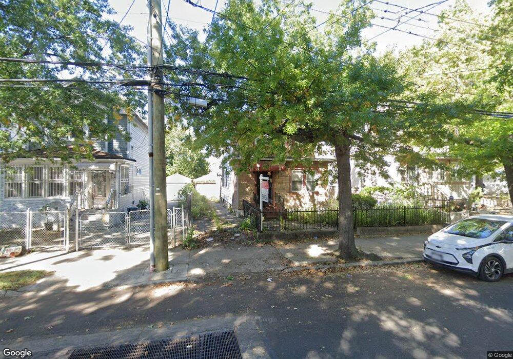 17215 111th Ave, Jamaica, NY 11433 - photo 1