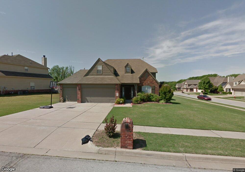 324 N Hemlock Ave, Broken Arrow, OK 74012 - photo 1