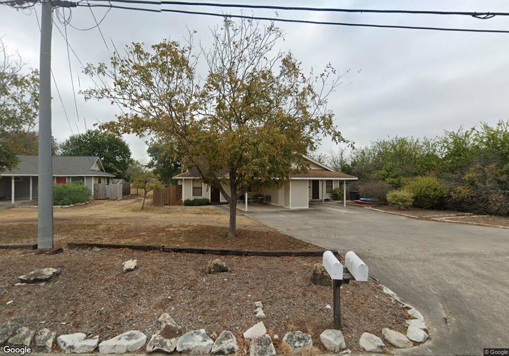 833 Gruene Rd, New Braunfels, TX 78130 - photo 1