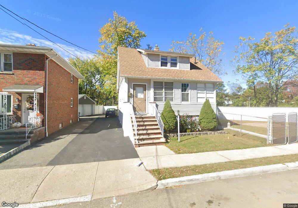 751 Raritan Ave, Perth Amboy, NJ 08861 - photo 1