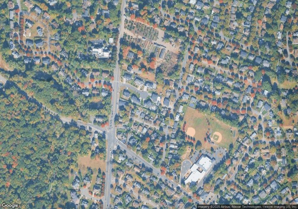 5 Churchill Ct, Paramus, NJ 07652 - photo 1