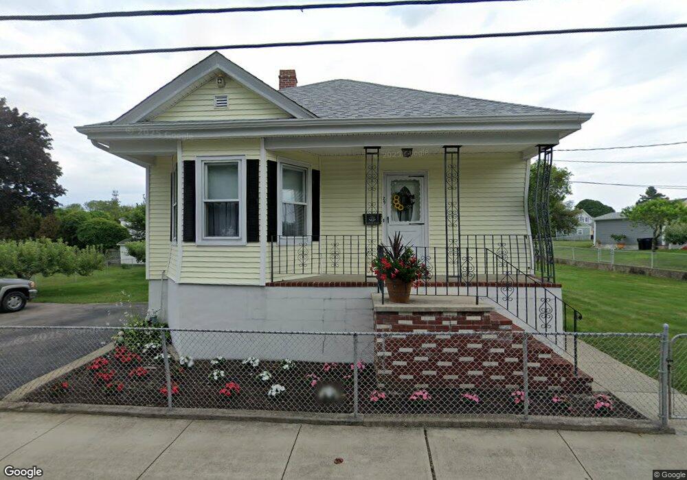 29 Potter St, South Dartmouth, MA 02748 - photo 1