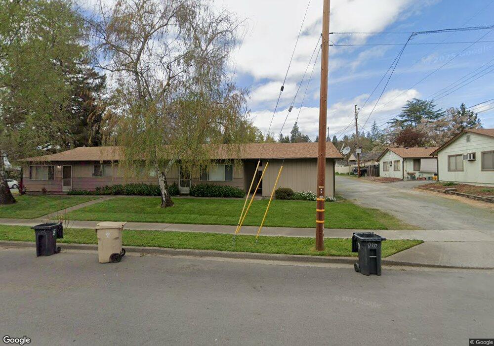 406 NW Clarke St, Grants Pass, OR 97526 - photo 1