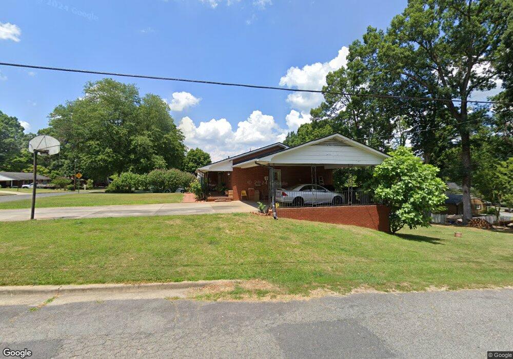 704 Britt Ave, Asheboro, NC 27203 - photo 1