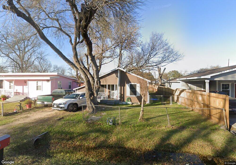3221 Mooney Rd, Houston, TX 77093 - photo 1