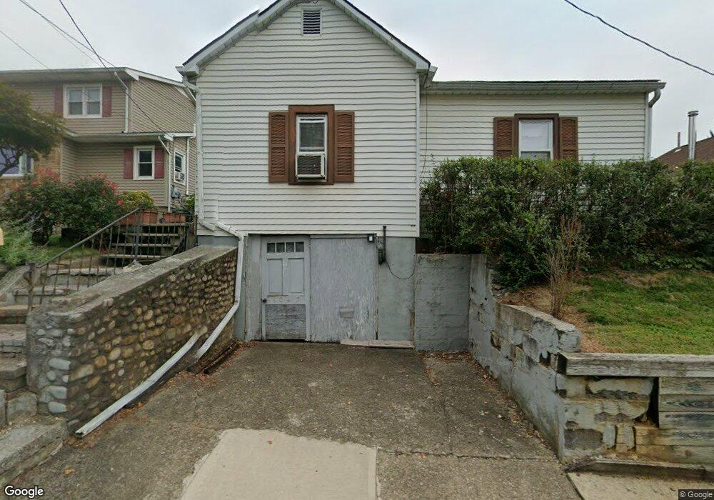 1047 Logan St, Phillipsburg, NJ 08865 - photo 1