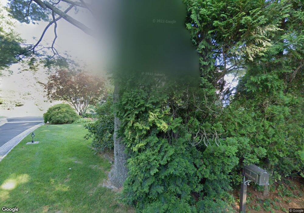 8 Middlebrook Ln, Wilton, CT 06897 - photo 1