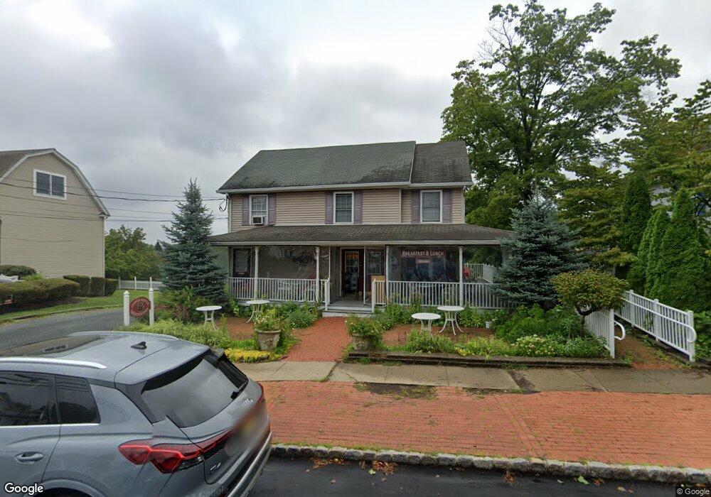 118 S Finley Ave unit 1, Bernards, NJ 07920 - photo 1