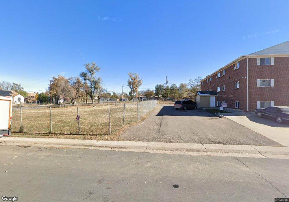 1680 Hanover St, Aurora, CO 80010 - photo 1